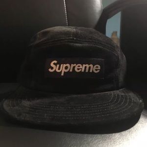 Supreme cap SUEDE